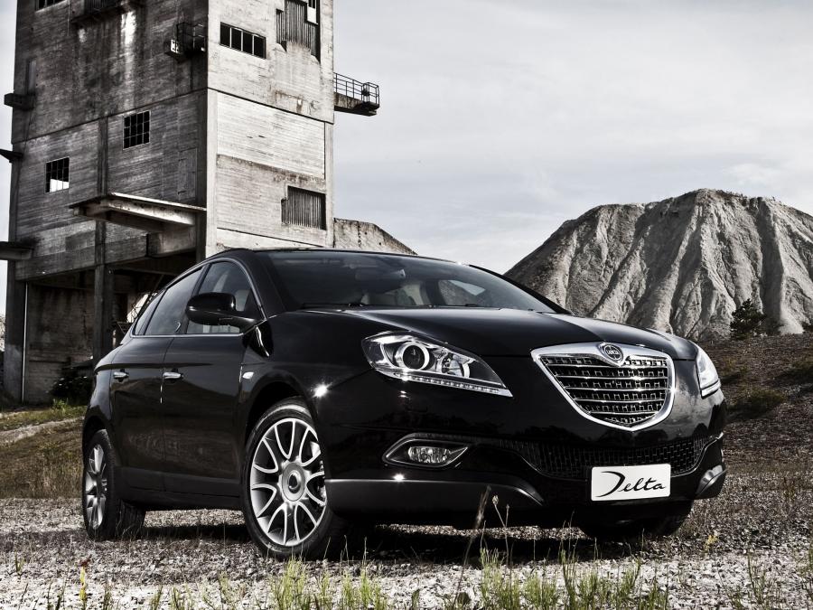  Lancia Delta 2011 года  (фото 8 из 19)